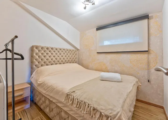 Aleksandrija Ζλάτιμπορ