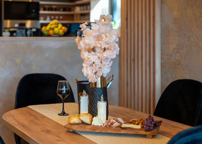 Aleksandrija Βίλα Ζλάτιμπορ