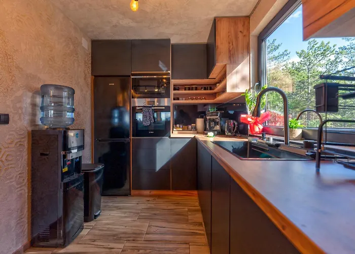 Aleksandrija Βίλα Ζλάτιμπορ